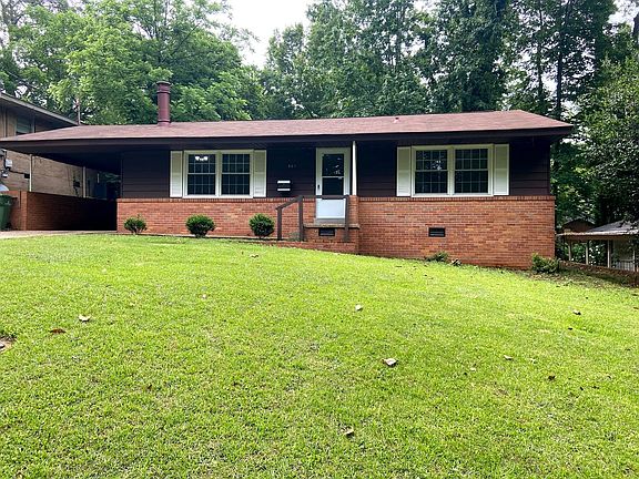 4th image of 601 Forest Hills Dr
