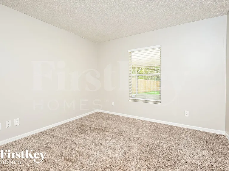 6363 Brack St — Photo 12