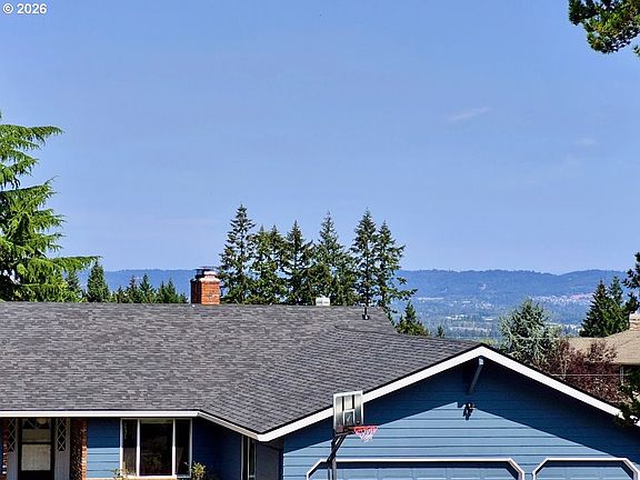 5th image of 18990 SW Heightsview Ct