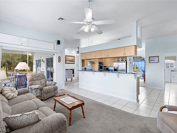 3rd image of 1461 Scenic St