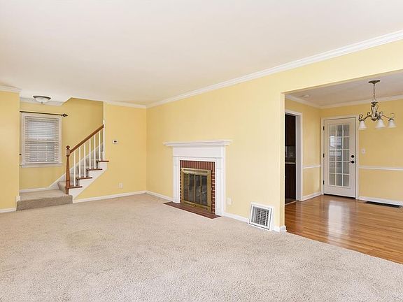 4th image of 2462 17th St