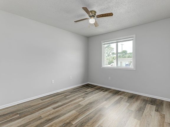 4th image of 901 E 17th St #923-49