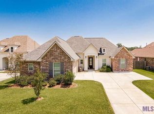 18118 Old Trail Dr, Prairieville, LA 70769