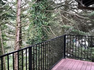 5909 SW Karla Ct, Portland, OR 97239