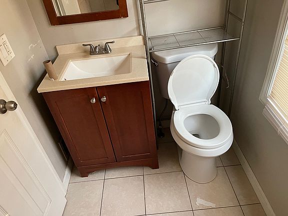 2nd image of 246 Newton Ave #2