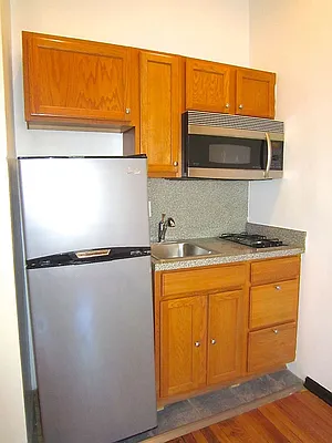 Rented by City Connections Realty | media 34