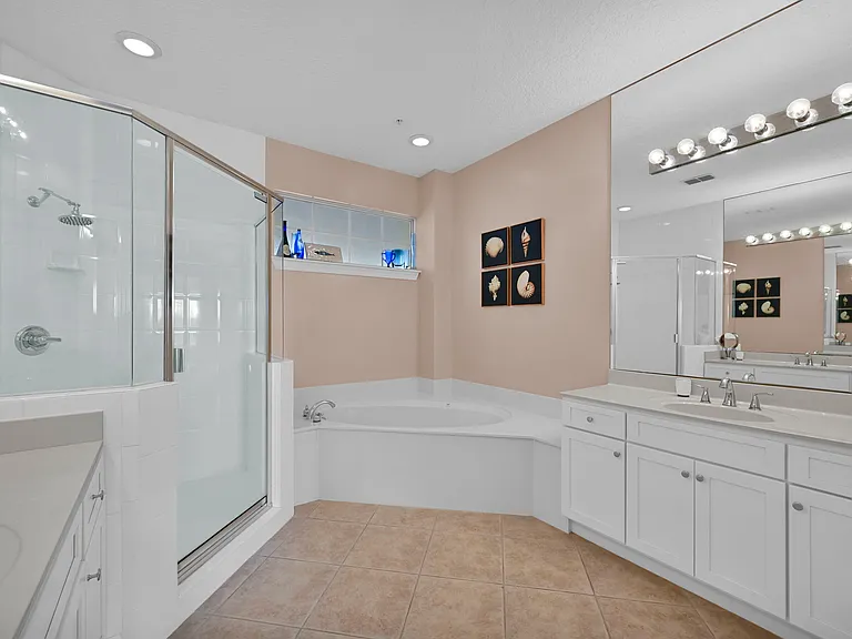 305 S Ocean Grande Dr #304 — Photo 31