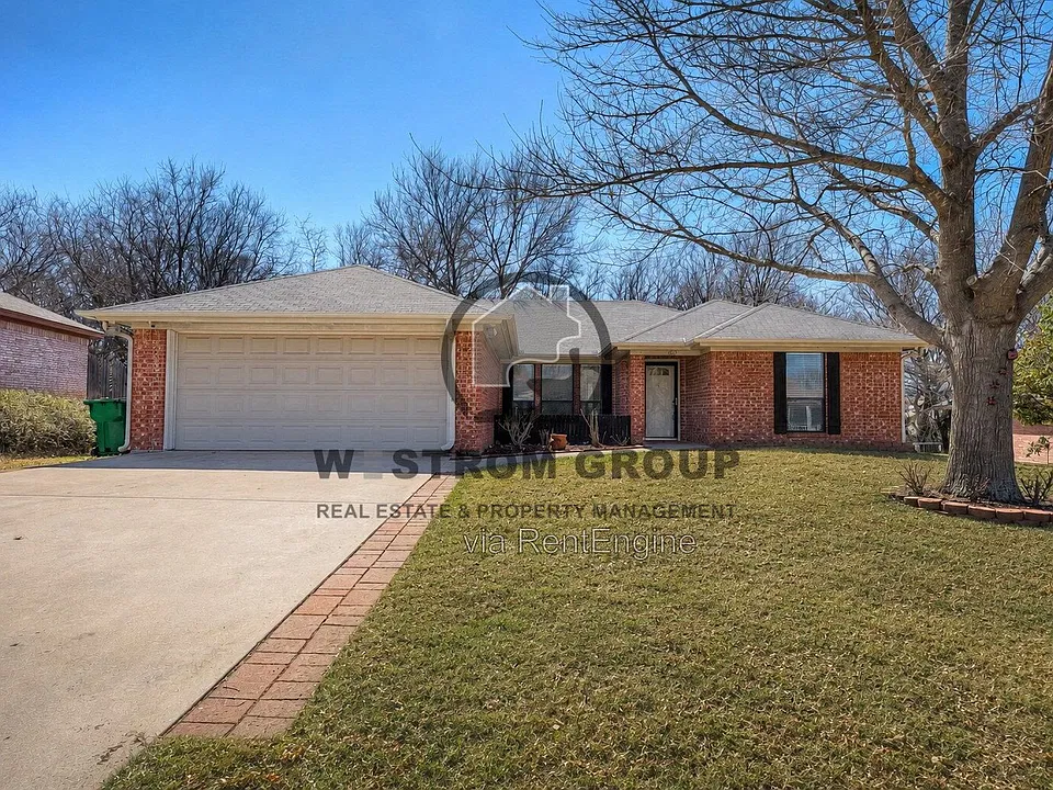 605 Valleyridge Ct