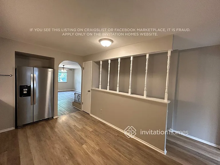 8866 W Asbury Dr — Photo 4