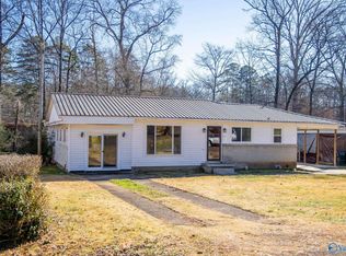 207 Bingham St, Scottsboro, AL 35768