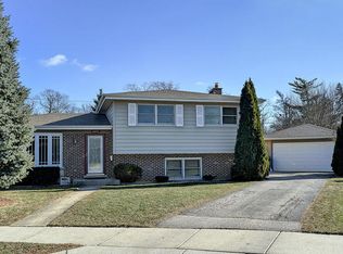 1873 Cedar Ct, Des Plaines, IL 60018