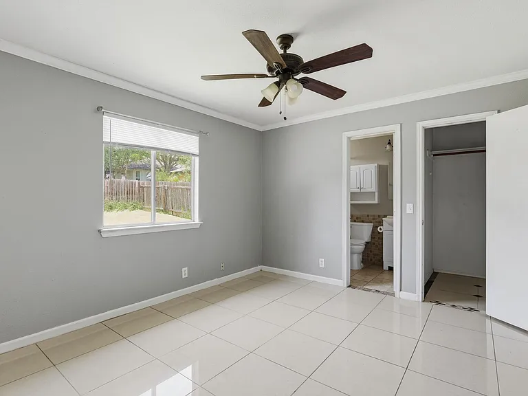 14910 Mossycup Ln — Photo 9