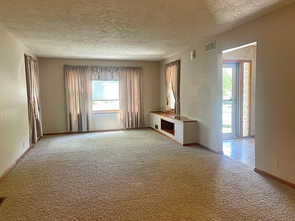 5th image of 6418 Aylesworth Ave