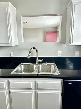121 S Avenue 52 #D — Photo 8