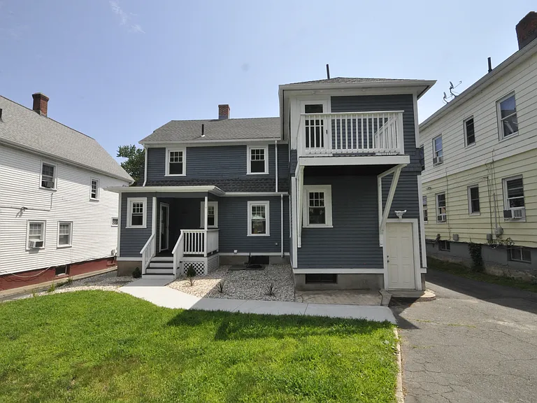 20 Mountain St #2 — Photo 33