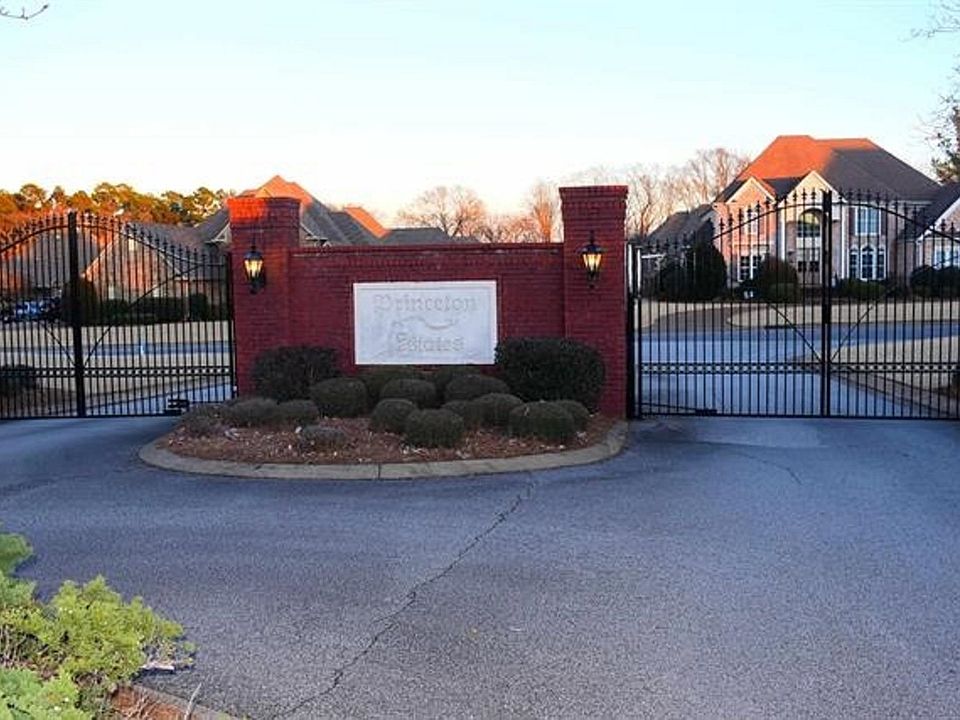 2nd image of 34 Princeton Pl