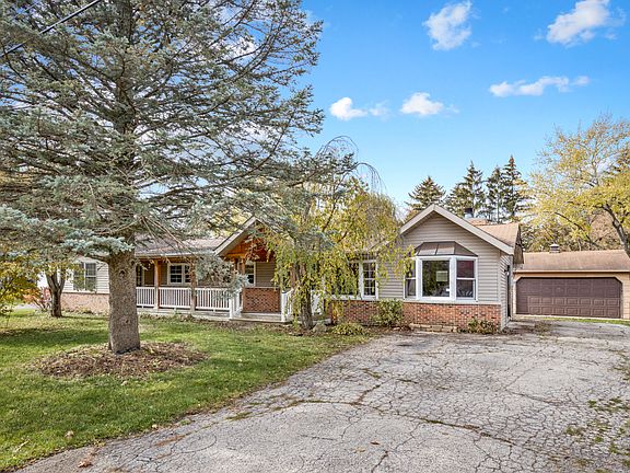 2nd image of 23076 N Richards Ct