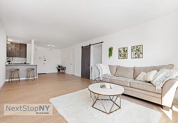 4th image of 400 E 56th St APT 15M
