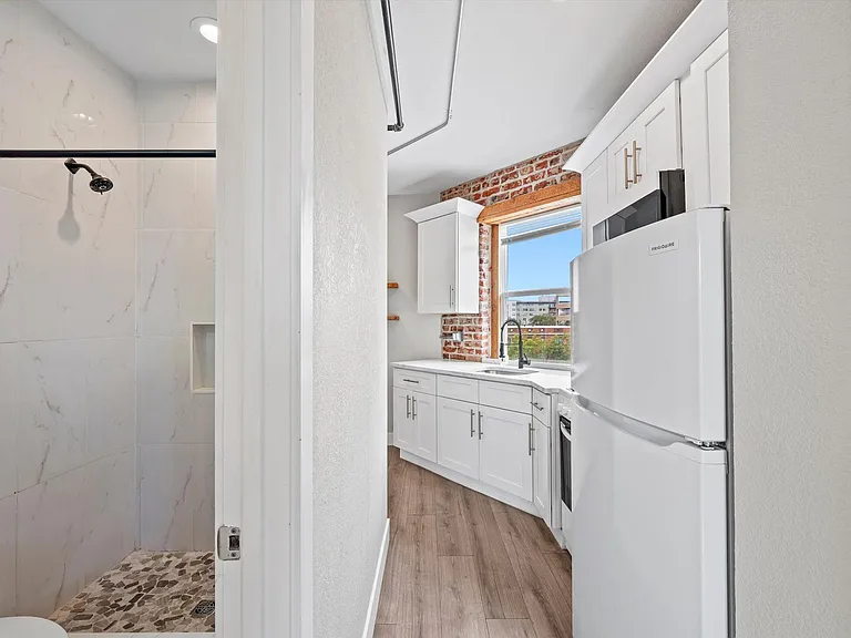 Penn Mor Apartments — Photo 20