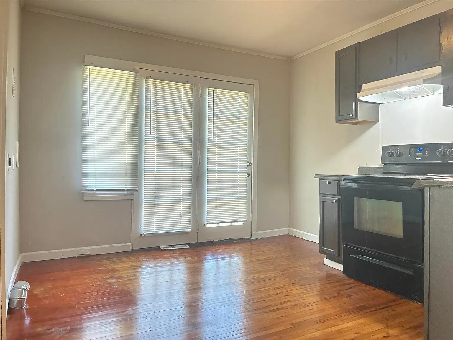 1724 W Davidson Ave — Photo 4