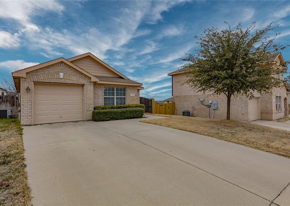 1st image of 3705 Venera St
