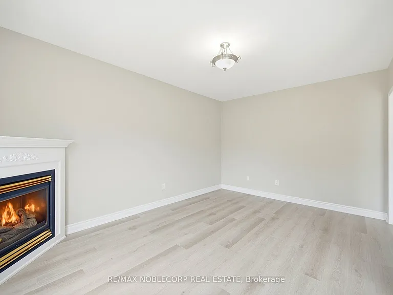 22 Gold Hill Rd #UPPER — Photo 16