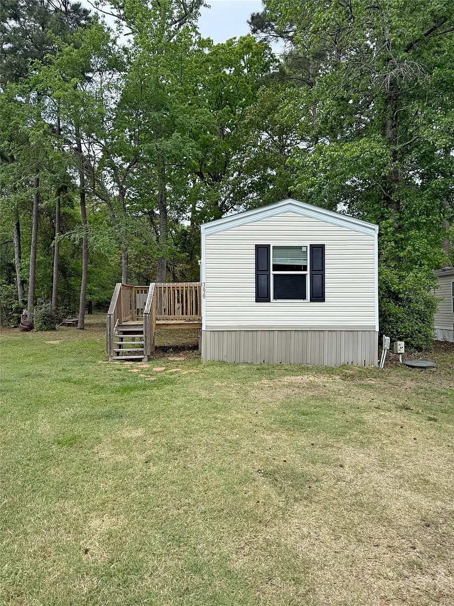 Building Photo - 390 Hidden Oaks Dr