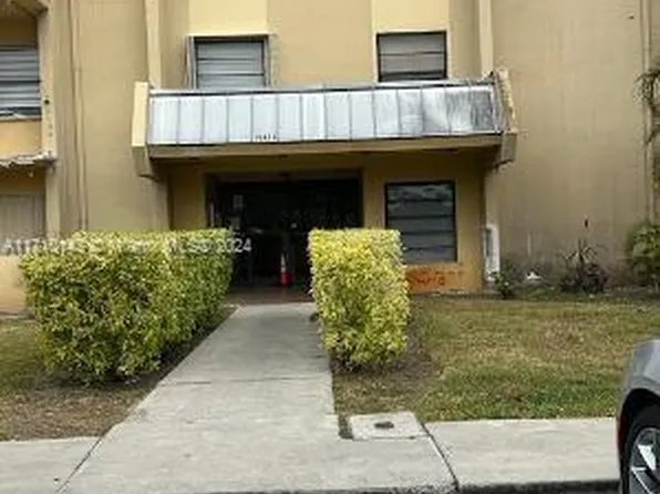 10431 N Kendall Dr APT D305, Miami, FL 33176