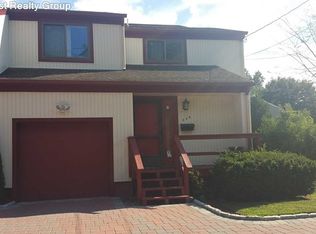 328 E Main St, Bergenfield, NJ 07621