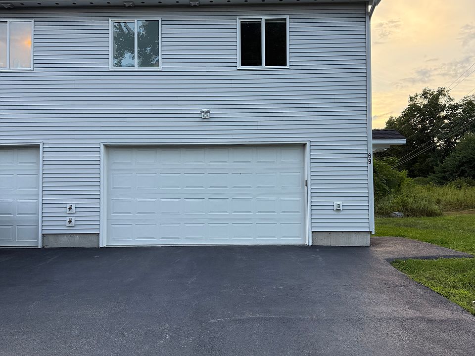 1st image of 63 Sunderland Woods Rd #69