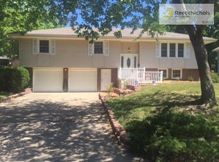 7900 E 128th St, Grandview, MO 64030