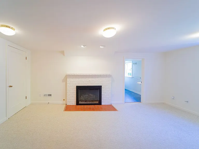 2840 SW Fern St — Photo 35