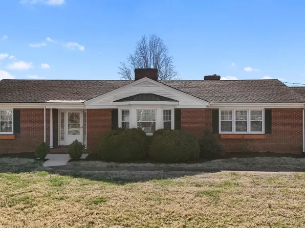 446 S Five Forks Rd, Monroe, VA 24574