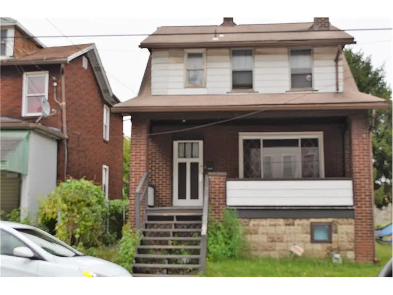 7524 Dickson St photo 1