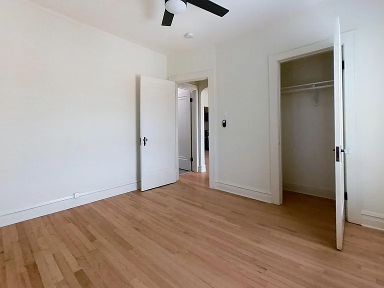 3054-58 N Kolmar Ave/4539-53 W. Barry — Photo 12