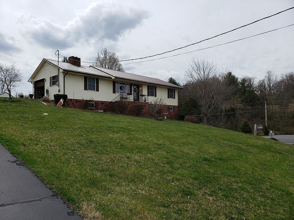 2nd image of 1585 W Railroad Ave