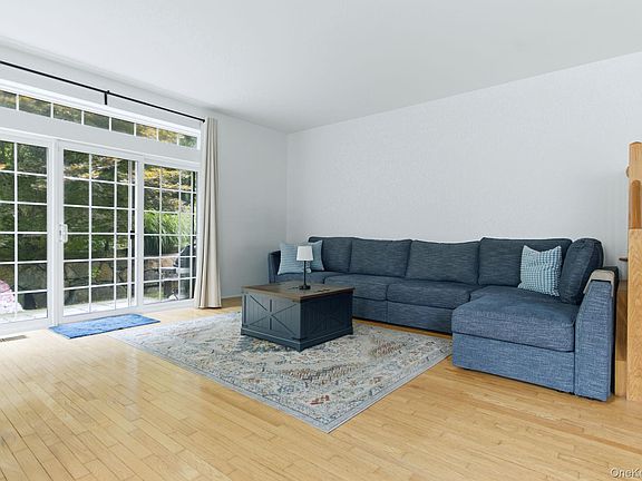 4th image of 34 Briarbrook Drive