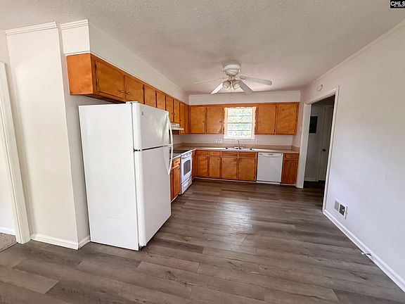 2nd image of 406 Lafayette Way