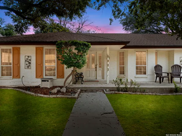 5922 Windhaven, Windcrest, TX 78239