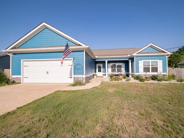 20 Belmont Dr, Fort Mitchell, AL 36856