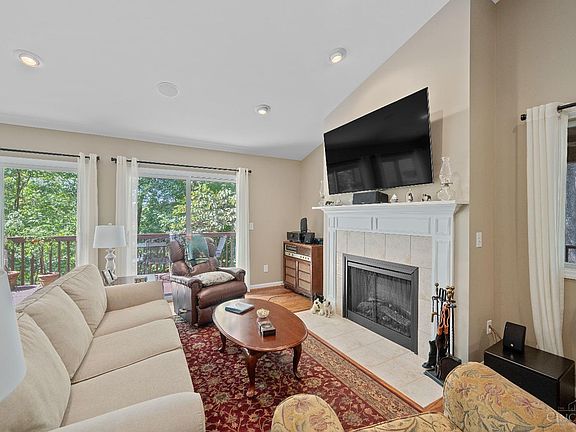 5th image of 26 Miami Lakes Dr