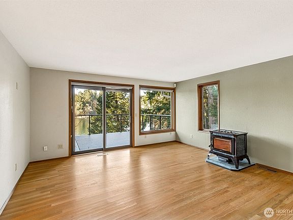 2nd image of 5221 Boulevard Extension Road SE