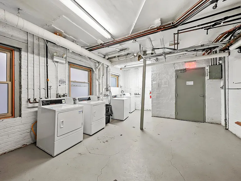 1929B Grove Ave #203 — Photo 16