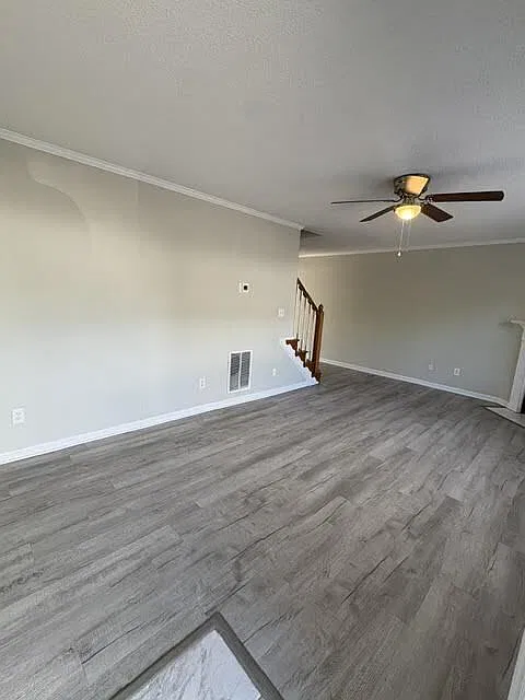 3 bed, 2.5 bath, 1453 sqft, $1,200 — Photo 2