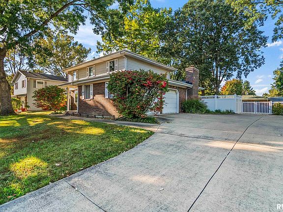 2nd image of 2441 Westchester Blvd