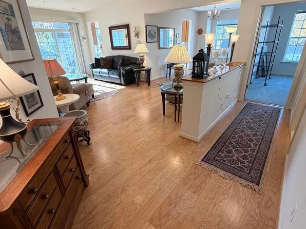 8501 Coltrane Ct Unit 206, Ellicott City, MD 21043