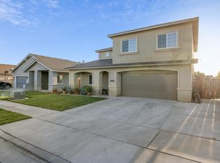 845 Maple Ave, Lindsay, CA 93247