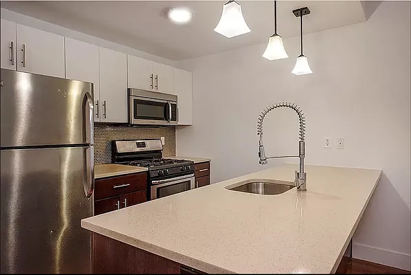 Rented by Compass | media 4