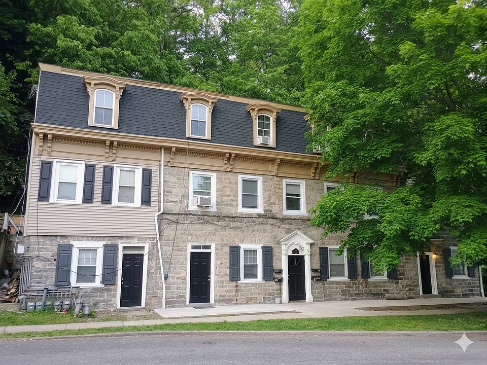 235 Spring St #3