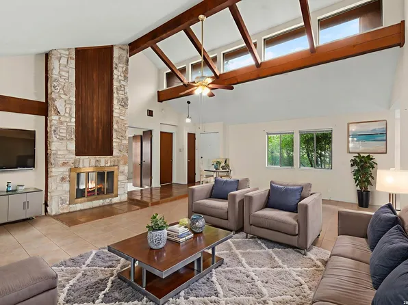4503 Black Walnut Woods, San Antonio, TX 78249